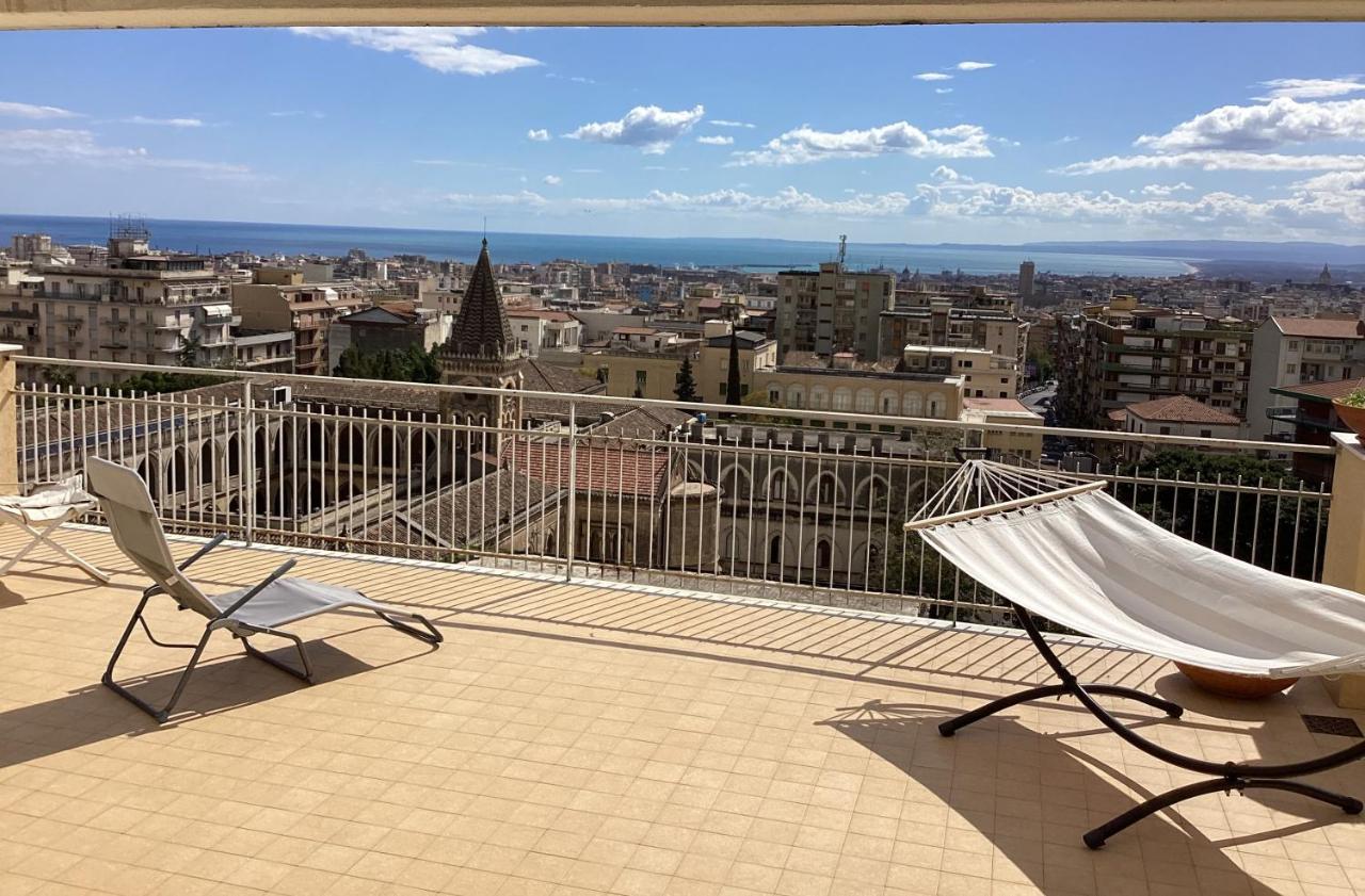 Top Floor Aparthotel Bentivoglio Катания Экстерьер фото
