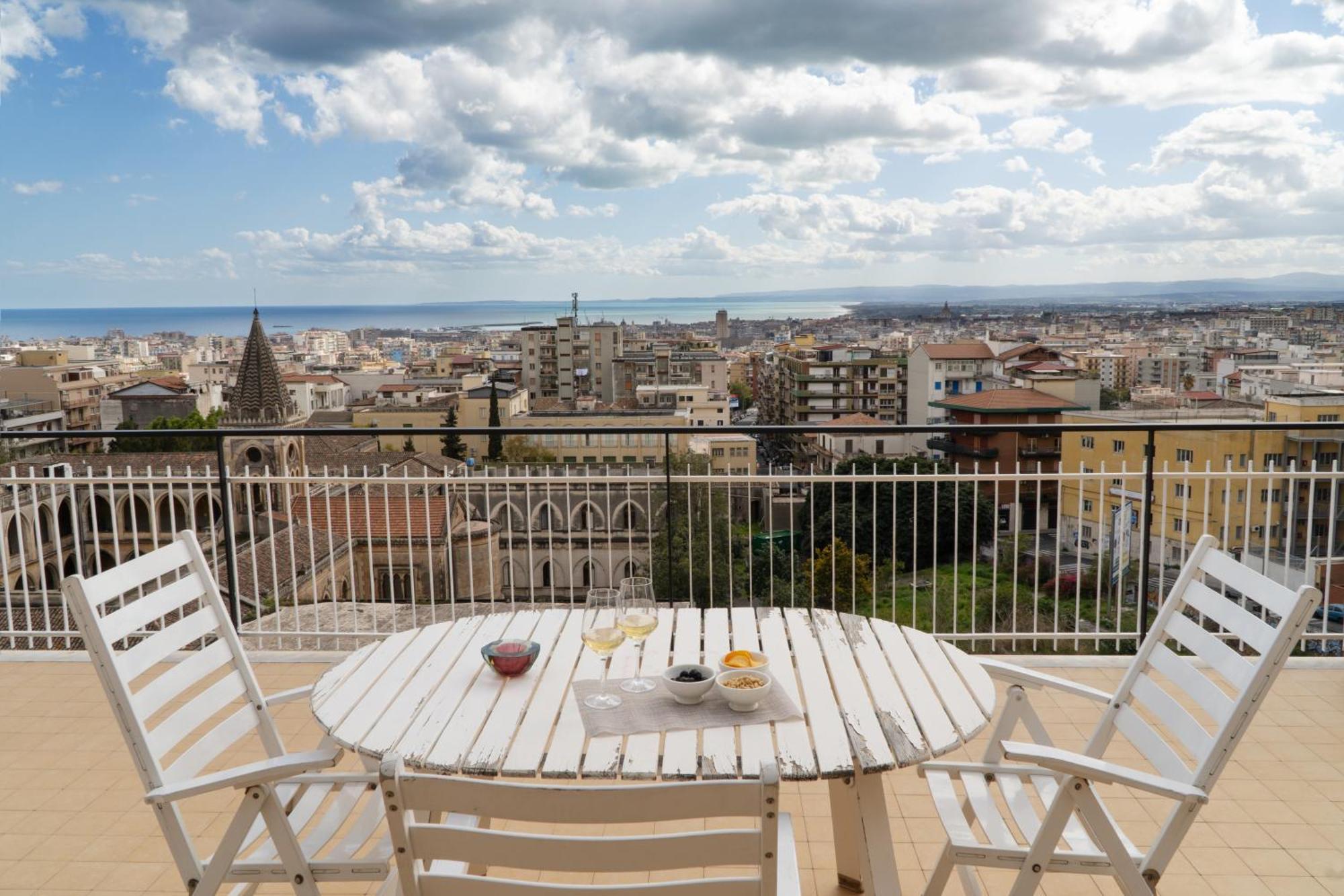 Top Floor Aparthotel Bentivoglio Катания Экстерьер фото